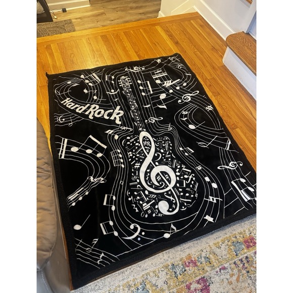 Hard Rock Cafe Black White Fuzzy Blanket Guitar Music Notes Soft 46x58